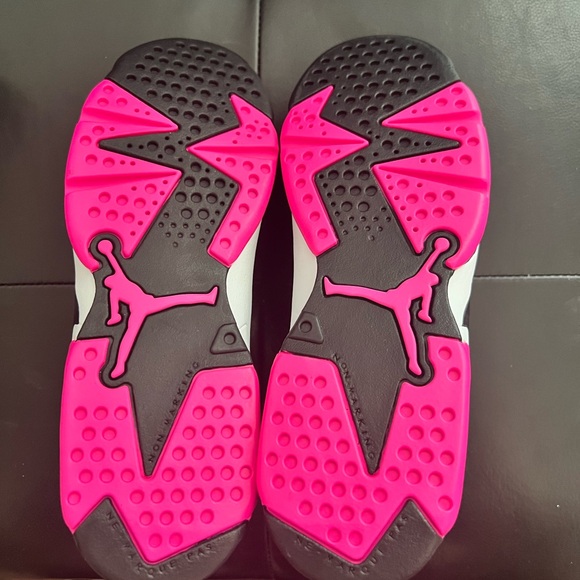 Girls Air Jordan 6 retro low,size 6 youth - Picture 6 of 6